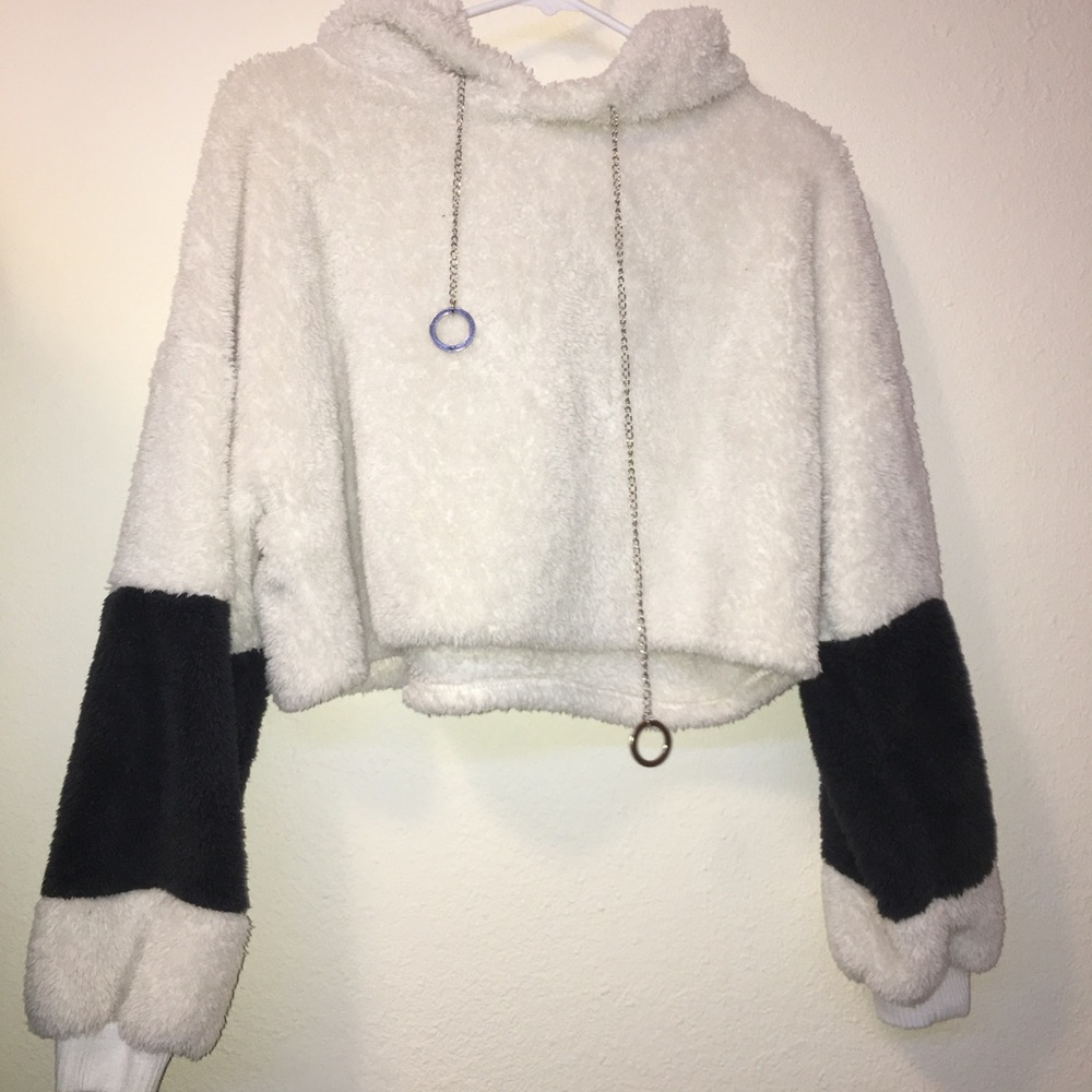 Fuzzy Hooded Cropped Sweatshirt